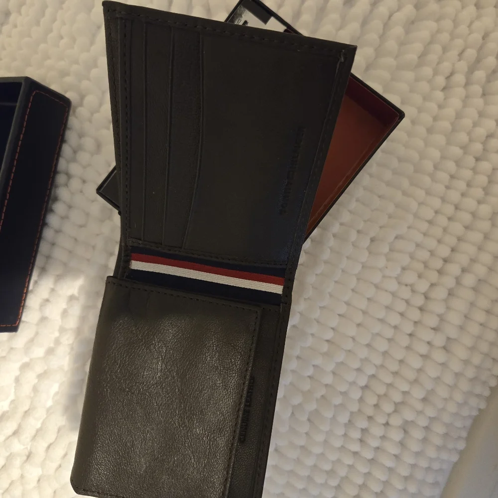 Tommy Hilfiger Wallet